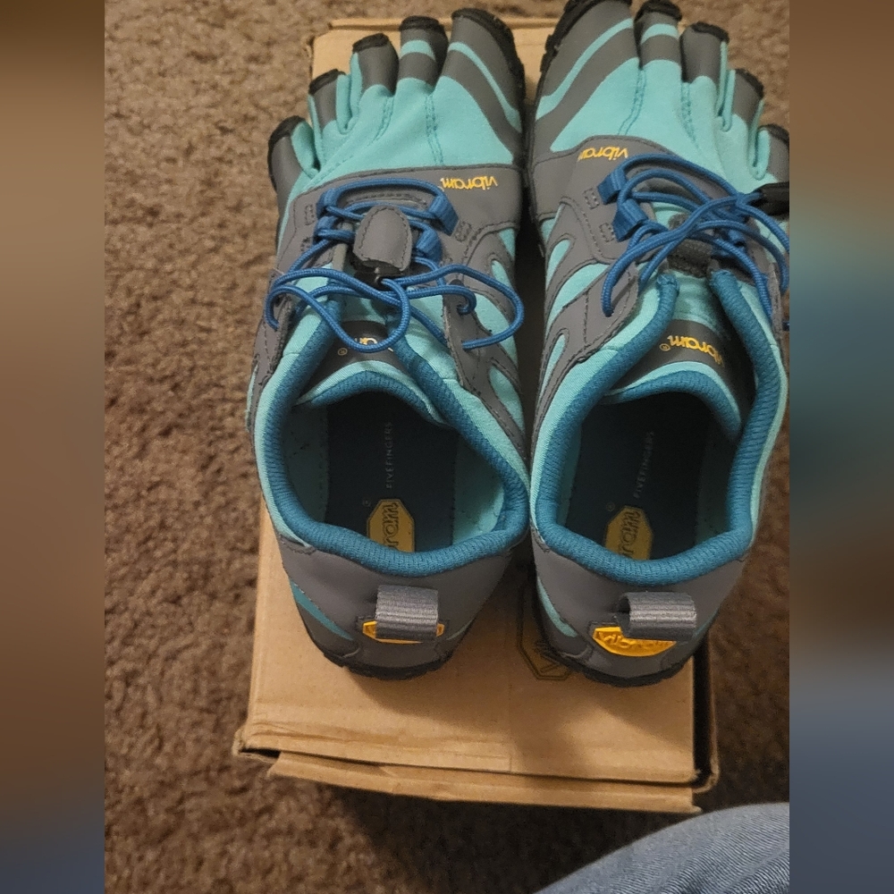 Vibram five finger toe shoes